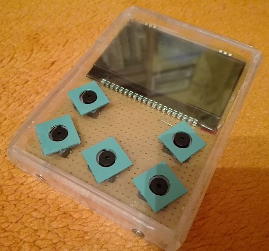 BPEA-84A kvarcjáték ATtiny84A mikrovezérlővel